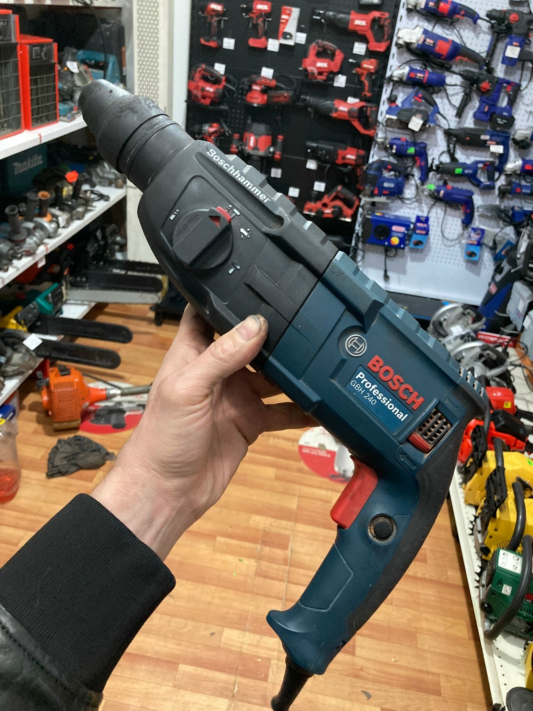 Перфоратор Bosch GBH240
