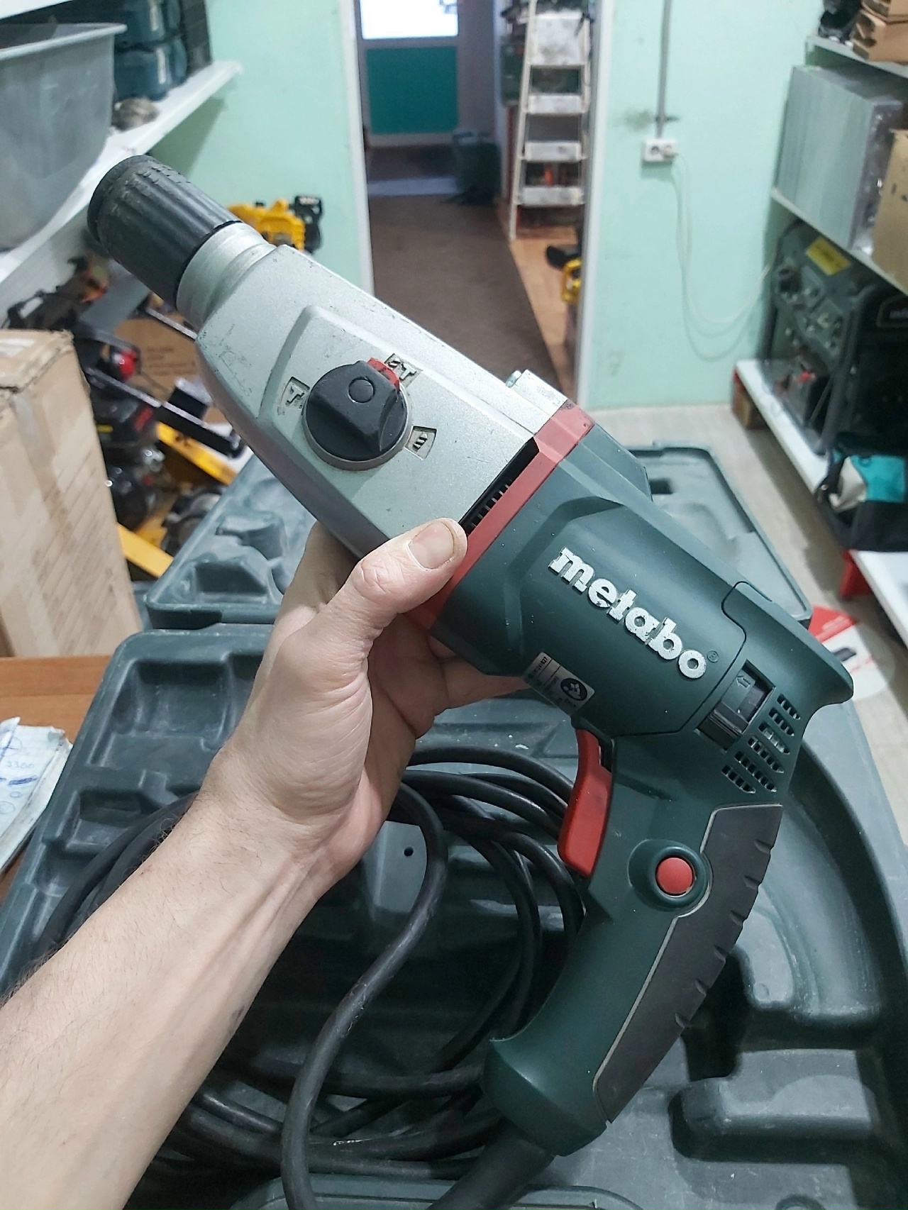 Перфоратор Metabo KHE 2443