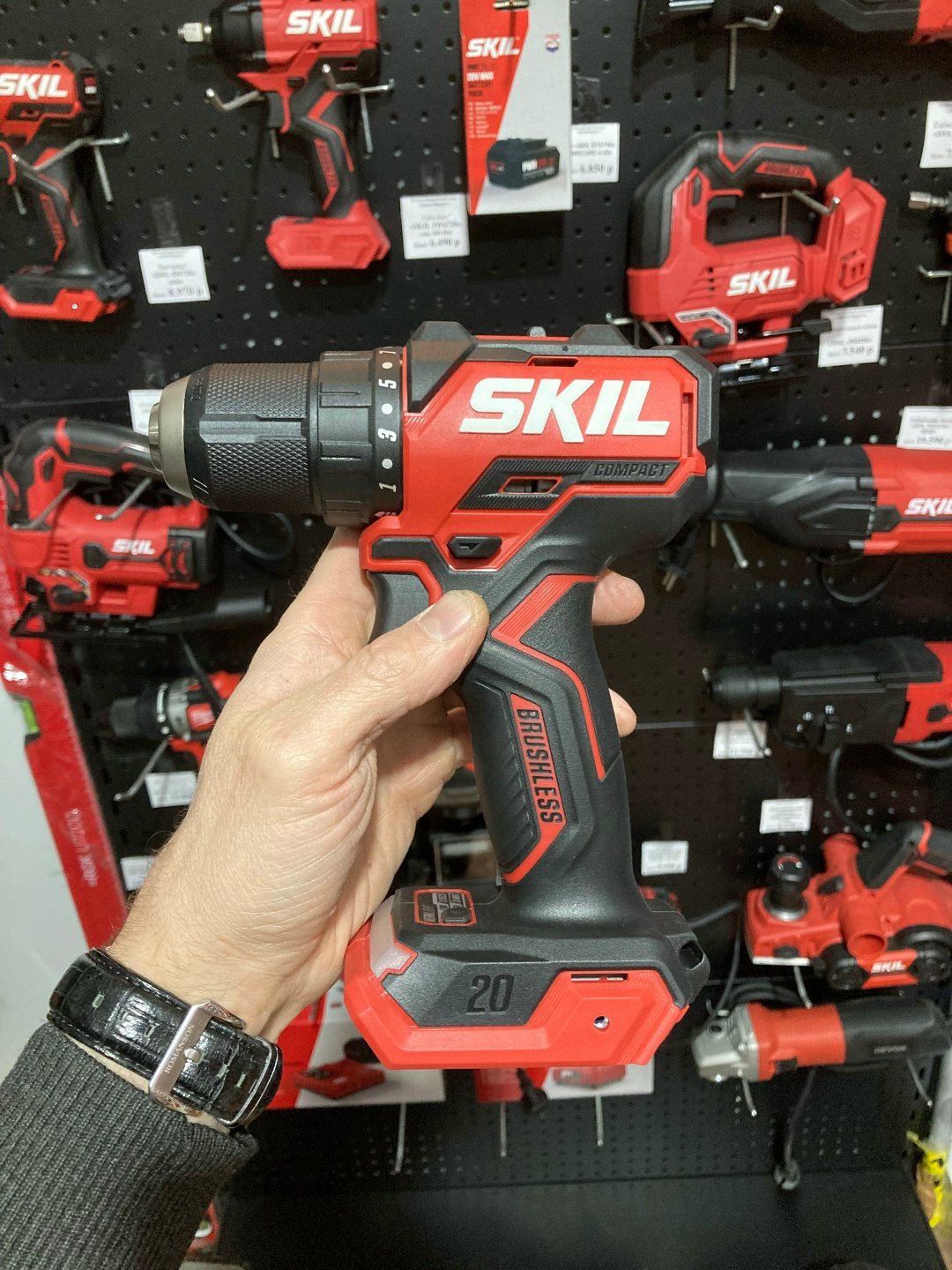 Аккумуляторный ударный шуруповёрт SKIL DL6293 solo