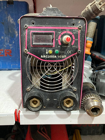 сварочный аппарат awi arc250a igbt